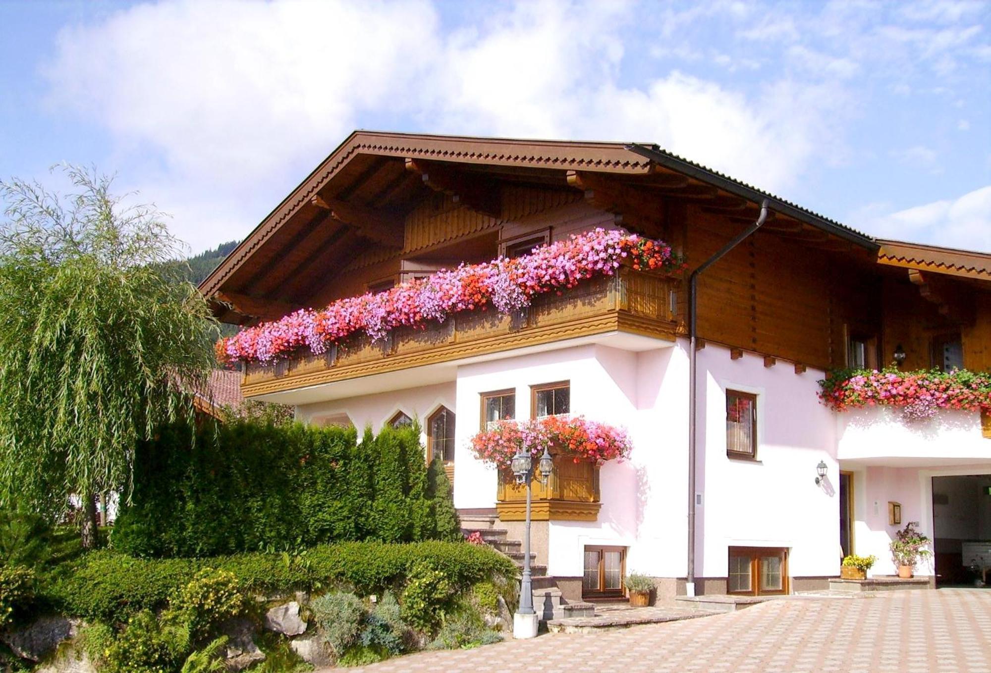 Ferienwohnungen Haus Sonnenschein Flachau Ngoại thất bức ảnh